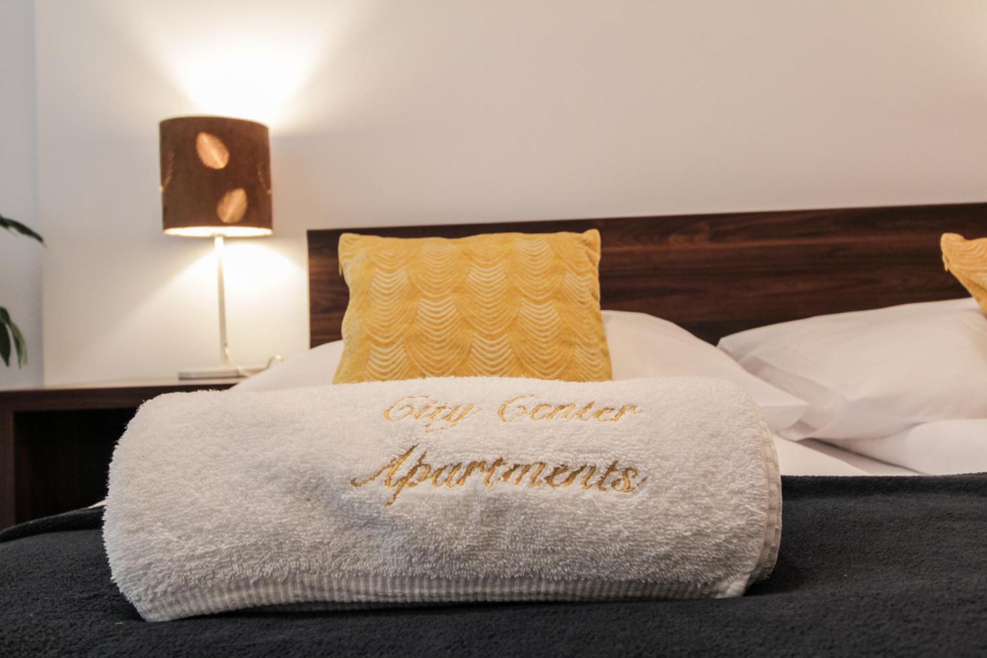 Aparthotel City Center Apartments Krynica Zdroj Luaran gambar