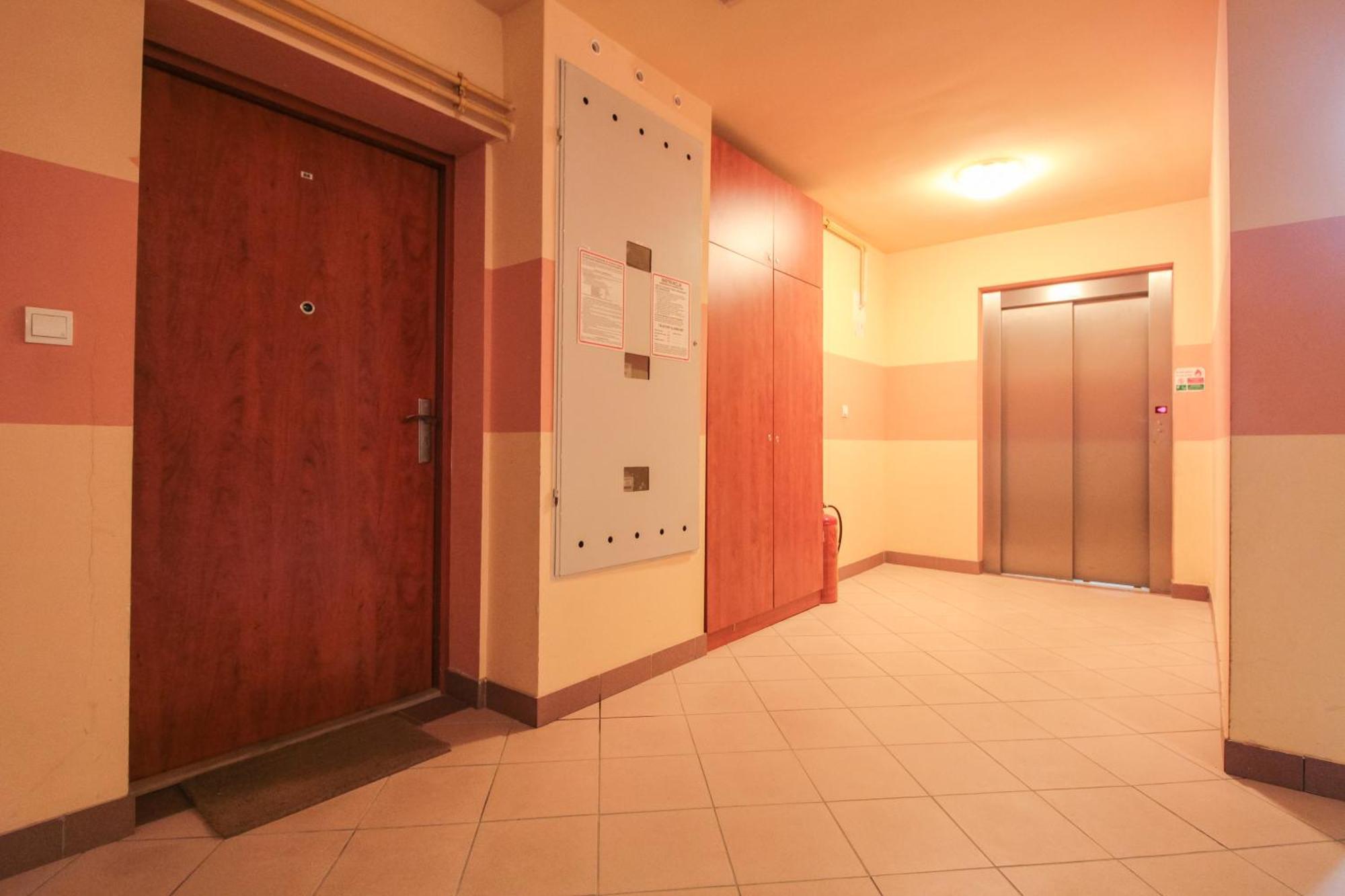 Aparthotel City Center Apartments Krynica Zdroj Luaran gambar