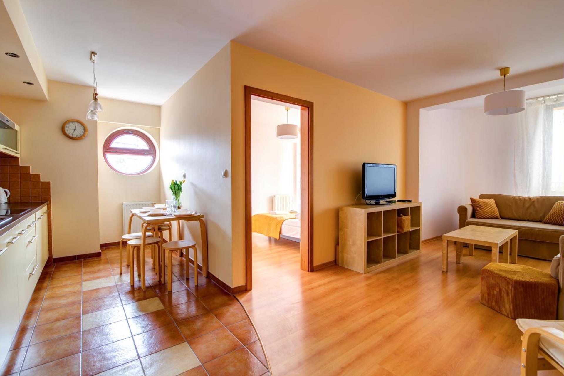 Aparthotel City Center Apartments Krynica Zdroj Luaran gambar