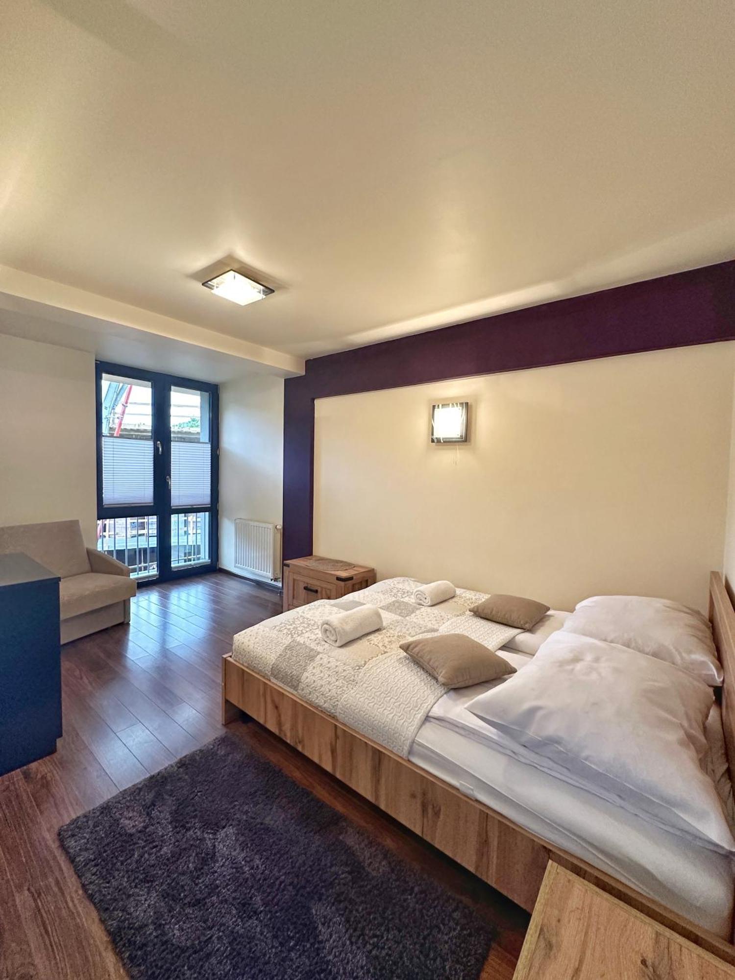 Aparthotel City Center Apartments Krynica Zdroj Luaran gambar